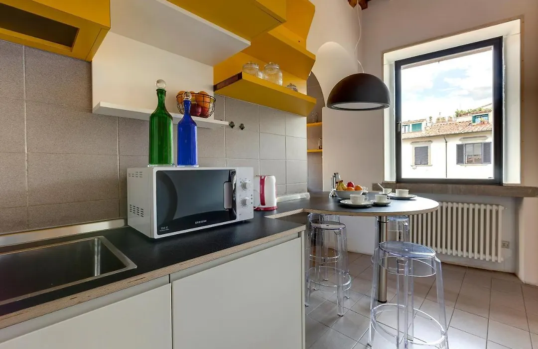 Beatrice Apartment By Mamo Florence-1